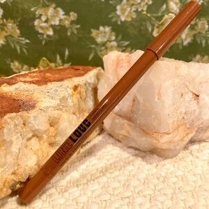 🍪🩷NWOT NYX Line Loud Lip Liner in Total Baller     0.042 oz🩷🍪